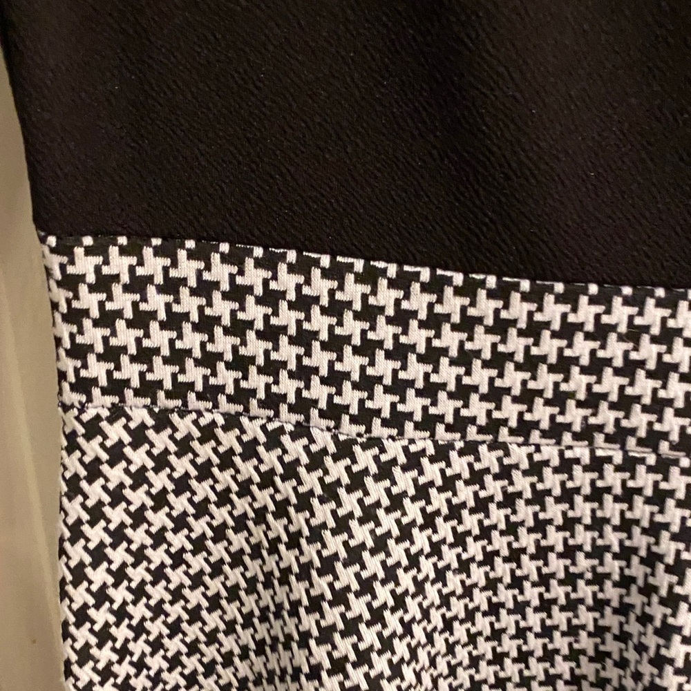 Charlotte Russe Black and White Fit and Flare Work Dress - Picture 6 of 8